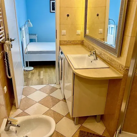 Apartament *